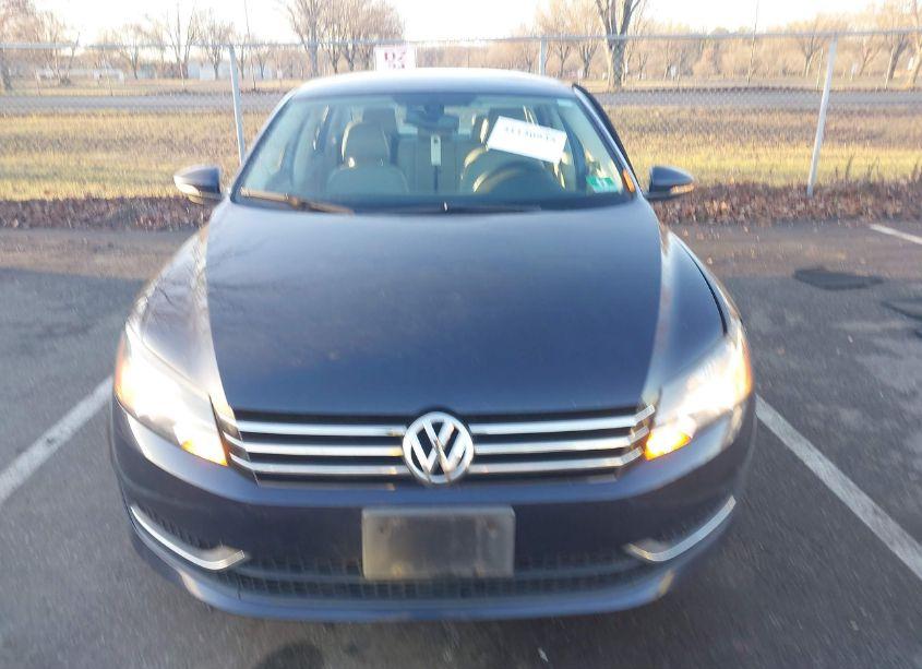 Photo 12 of 2012 Volkswagen Passat 2.5L SE (VIN 1VWBP7A35CC087867)