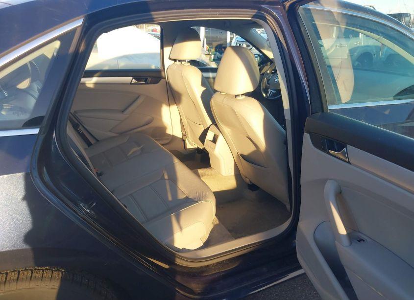 Photo 8 of 2012 Volkswagen Passat 2.5L SE (VIN 1VWBP7A35CC087867)