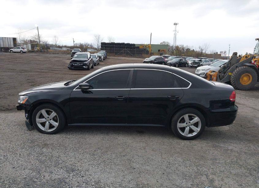 Photo 15 of 2013 Volkswagen Passat 2.5L SE (VIN 1VWBP7A35DC061819)