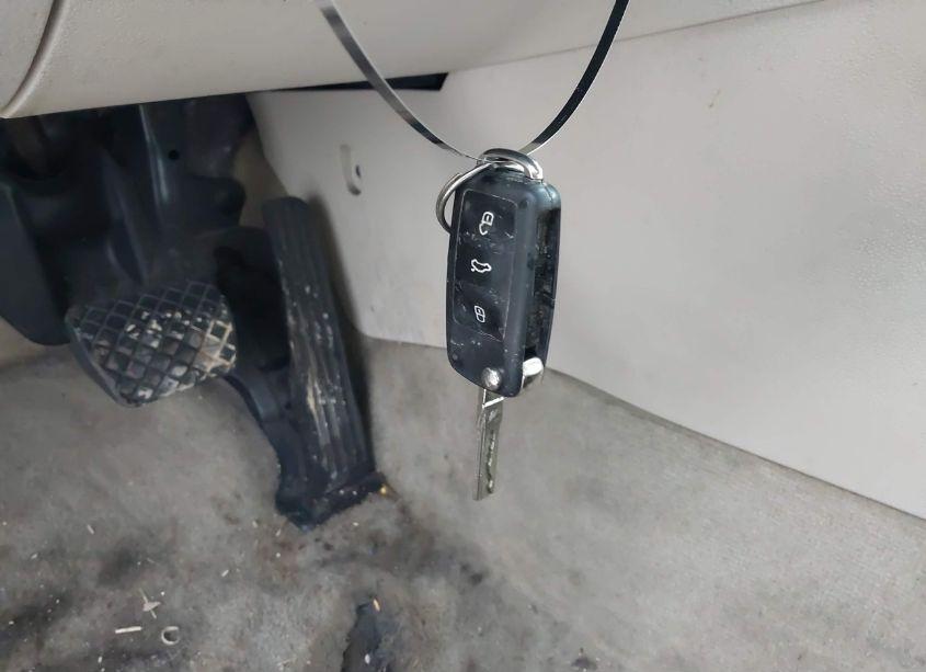 Photo 11 of 2013 Volkswagen Passat 2.5L SE (VIN 1VWBP7A35DC113353)