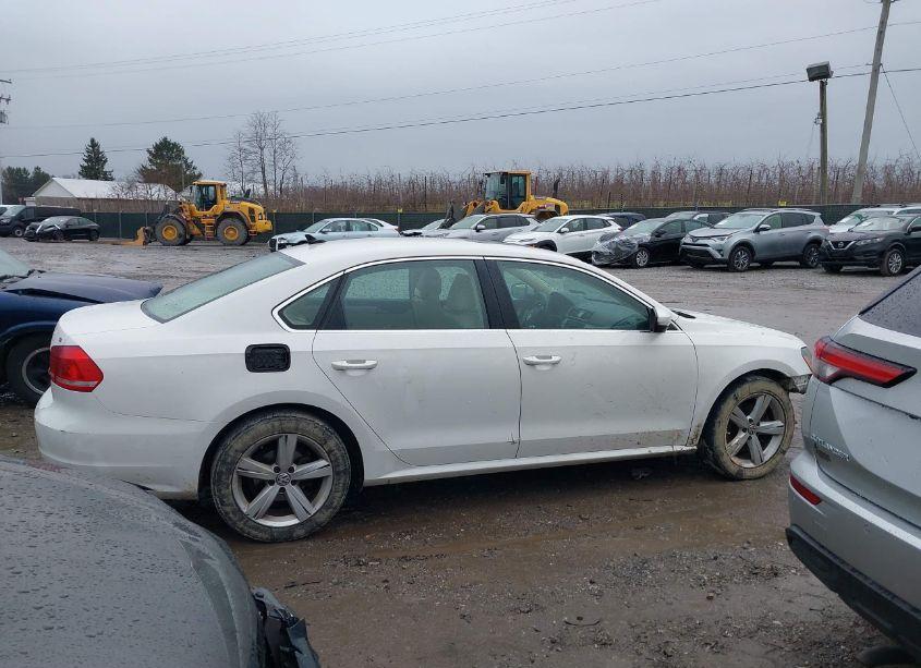 Photo 13 of 2013 Volkswagen Passat 2.5L SE (VIN 1VWBP7A35DC113353)