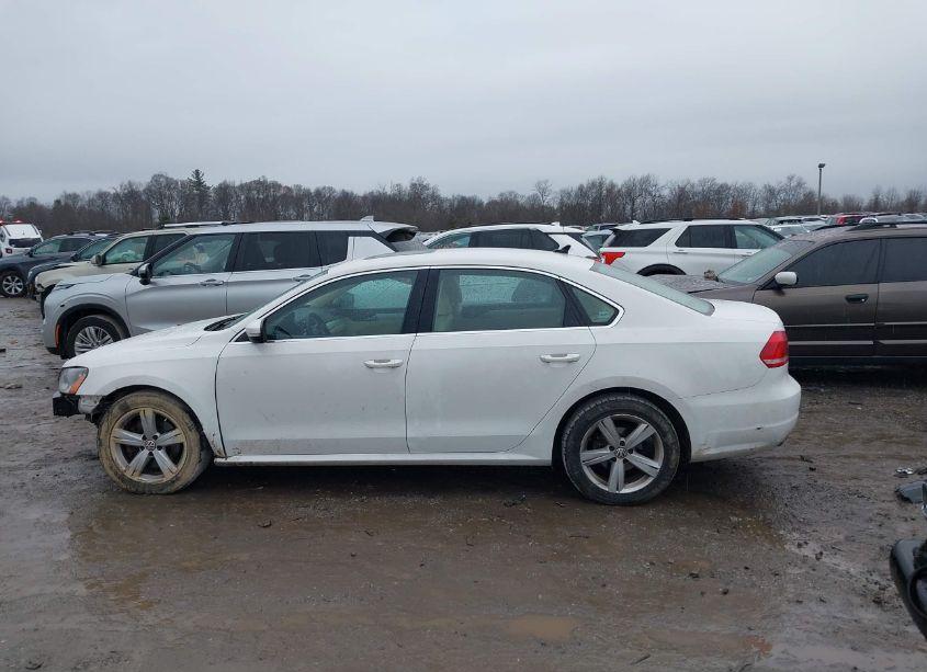 Photo 14 of 2013 Volkswagen Passat 2.5L SE (VIN 1VWBP7A35DC113353)