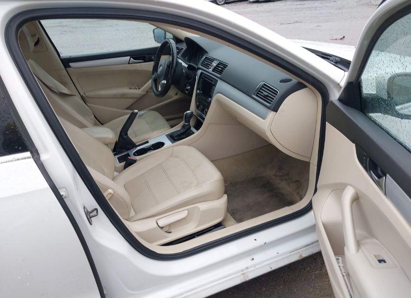 Photo 5 of 2013 Volkswagen Passat 2.5L SE (VIN 1VWBP7A35DC113353)
