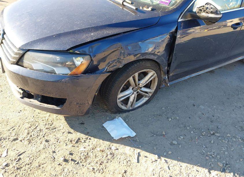 Photo 6 of 2014 Volkswagen Passat 2.5L SE (VIN 1VWBP7A35EC012752)