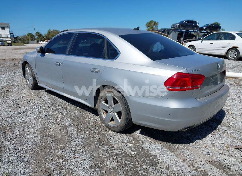 Photo 3 of 2012 Volkswagen Passat 2.5L SE (VIN 1VWBP7A36CC061889)