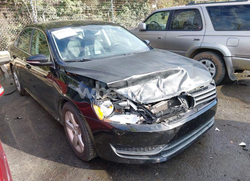 2012 Volkswagen Passat 2.5L SE (VIN 1VWBP7A36CC067207) main photo