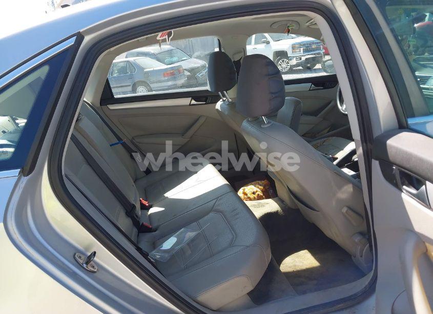 Photo 8 of 2012 Volkswagen Passat 2.5L SE (VIN 1VWBP7A36CC070205)