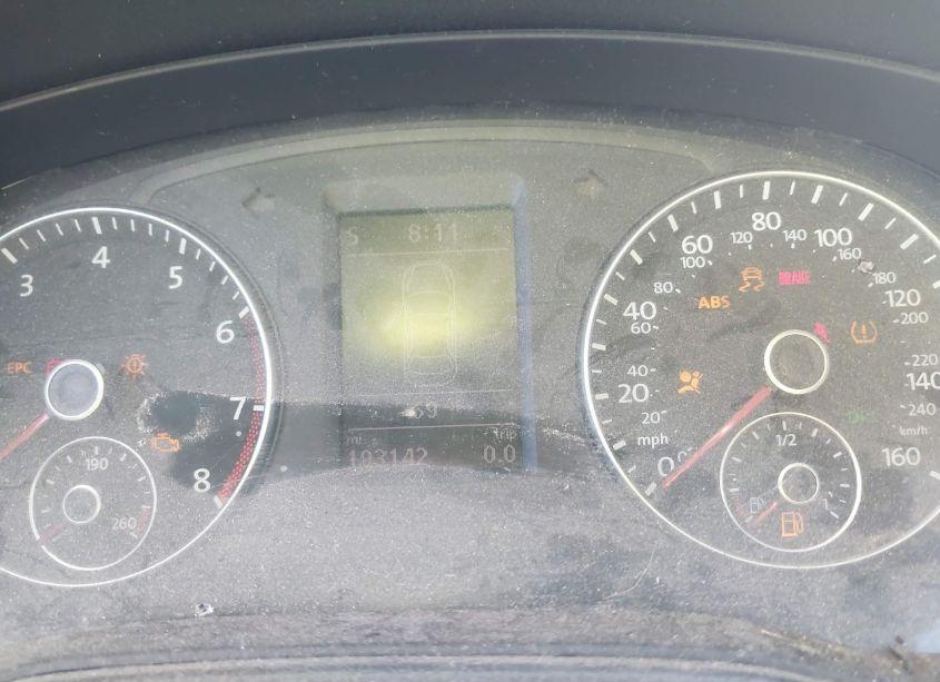 Photo 7 of 2013 Volkswagen Passat SE W/SUNROOF (VIN 1VWBP7A36DC009423)