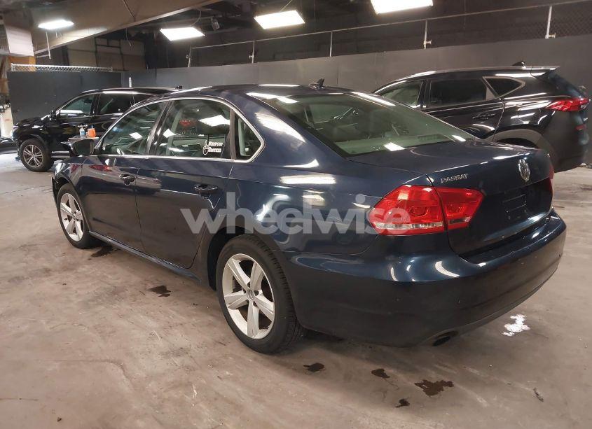 Photo 3 of 2013 Volkswagen Passat 2.5L SE (VIN 1VWBP7A36DC037819)