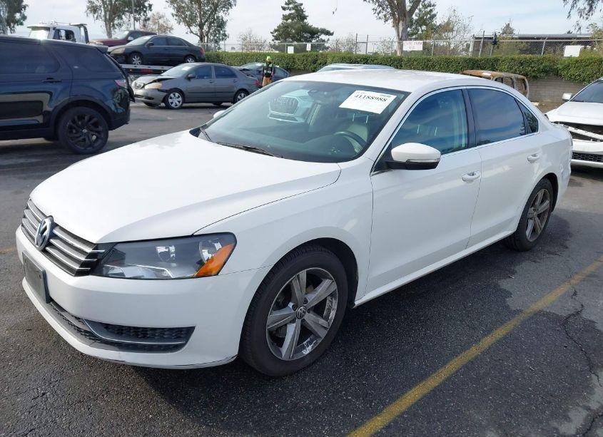 Photo 2 of 2013 Volkswagen Passat 2.5L SE (VIN 1VWBP7A36DC044401)