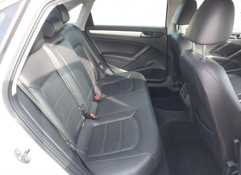 Photo 8 of 2013 Volkswagen Passat 2.5L SE (VIN 1VWBP7A36DC044401)