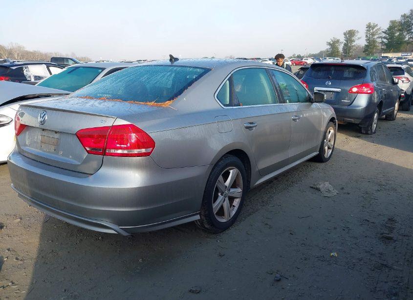 Photo 4 of 2013 Volkswagen Passat 2.5L SE (VIN 1VWBP7A36DC054538)