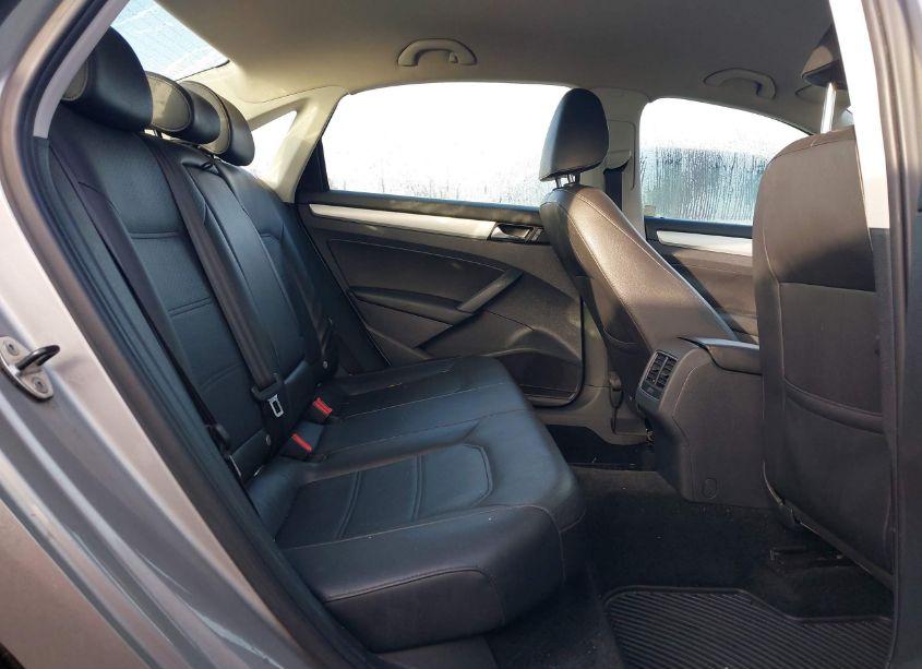 Photo 8 of 2013 Volkswagen Passat 2.5L SE (VIN 1VWBP7A36DC054538)