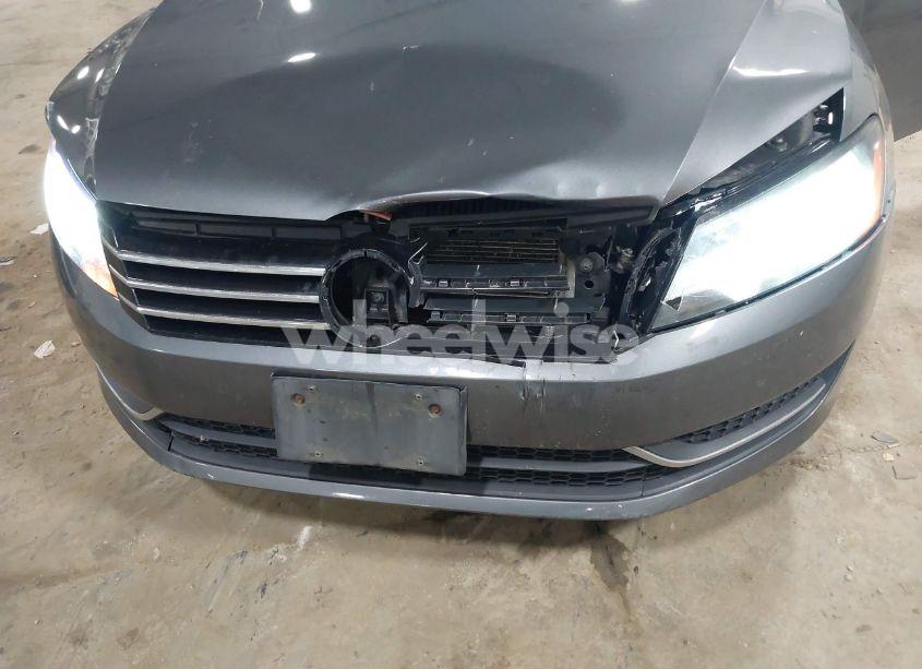 Photo 6 of 2013 Volkswagen Passat 2.5L SE (VIN 1VWBP7A36DC090729)