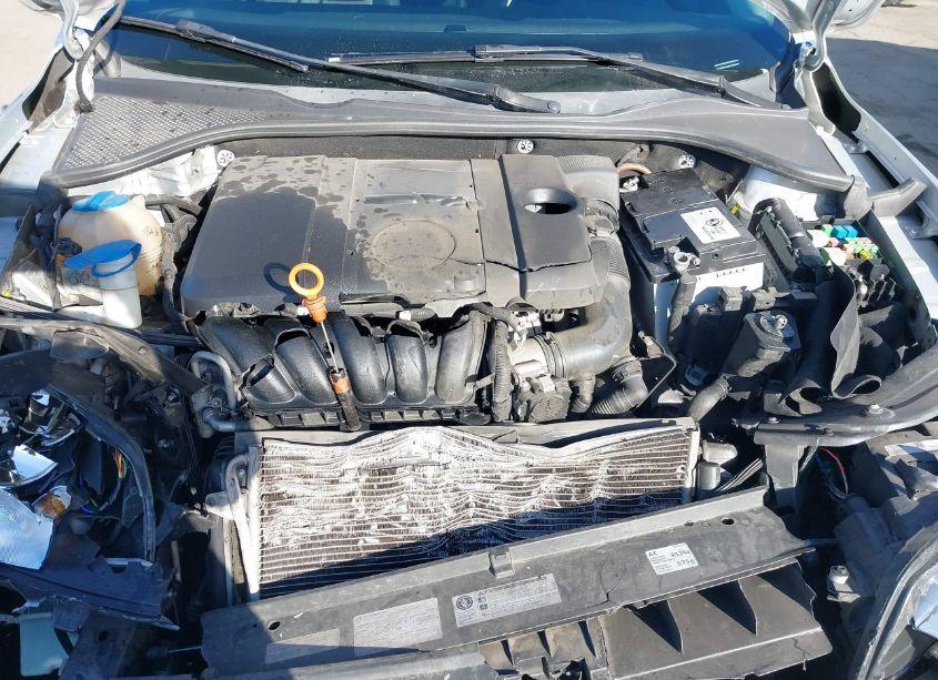 Photo 10 of 2013 Volkswagen Passat 2.5L SE (VIN 1VWBP7A36DC105293)