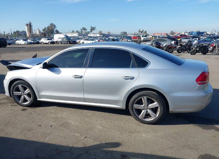 Photo 14 of 2013 Volkswagen Passat 2.5L SE (VIN 1VWBP7A36DC105293)