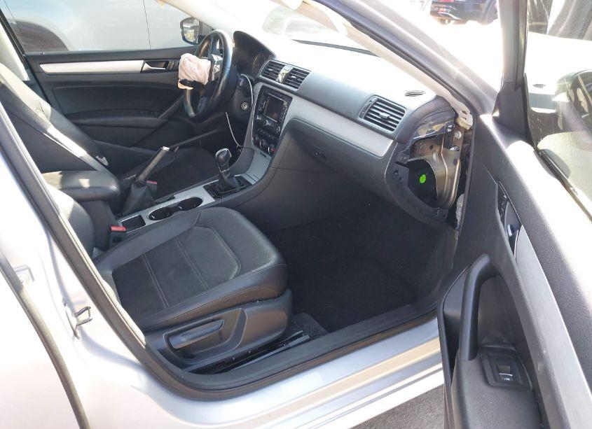 Photo 5 of 2013 Volkswagen Passat 2.5L SE (VIN 1VWBP7A36DC105293)