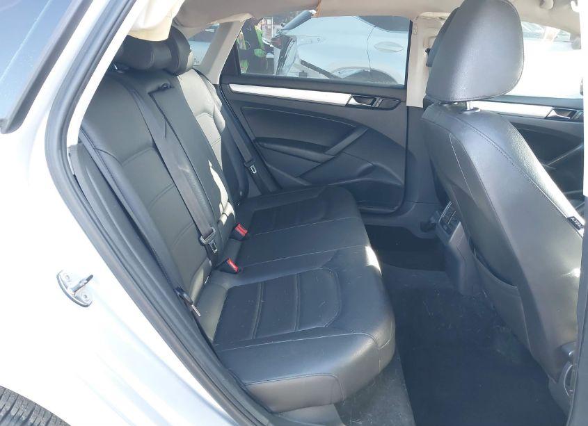 Photo 8 of 2013 Volkswagen Passat 2.5L SE (VIN 1VWBP7A36DC105293)