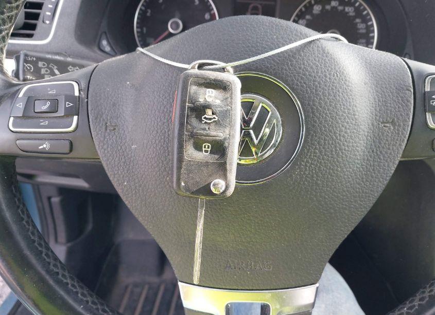 Photo 11 of 2013 Volkswagen Passat 2.5L SE (VIN 1VWBP7A36DC151450)