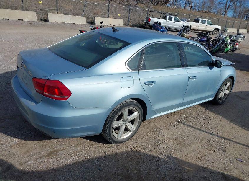 Photo 4 of 2013 Volkswagen Passat 2.5L SE (VIN 1VWBP7A36DC151450)