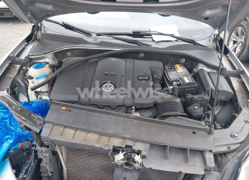Photo 10 of 2012 Volkswagen Passat 2.5L SE (VIN 1VWBP7A37CC002284)