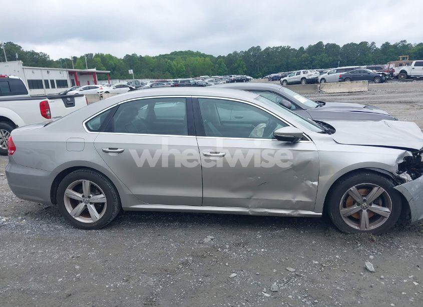 Photo 13 of 2012 Volkswagen Passat 2.5L SE (VIN 1VWBP7A37CC002284)