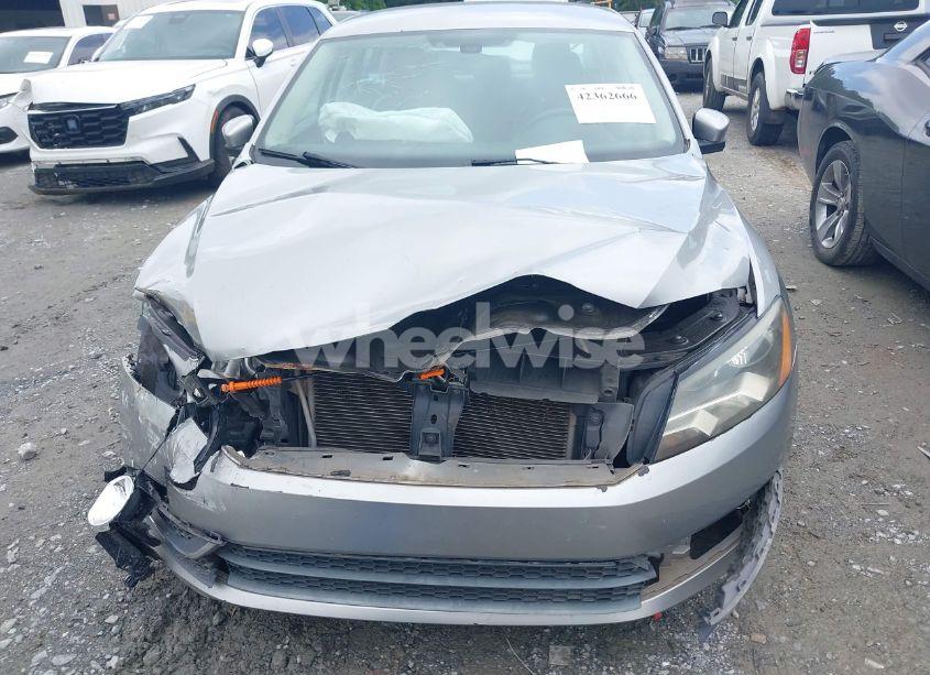 Photo 6 of 2012 Volkswagen Passat 2.5L SE (VIN 1VWBP7A37CC002284)