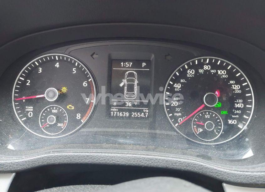 Photo 7 of 2012 Volkswagen Passat 2.5L SE (VIN 1VWBP7A37CC008182)