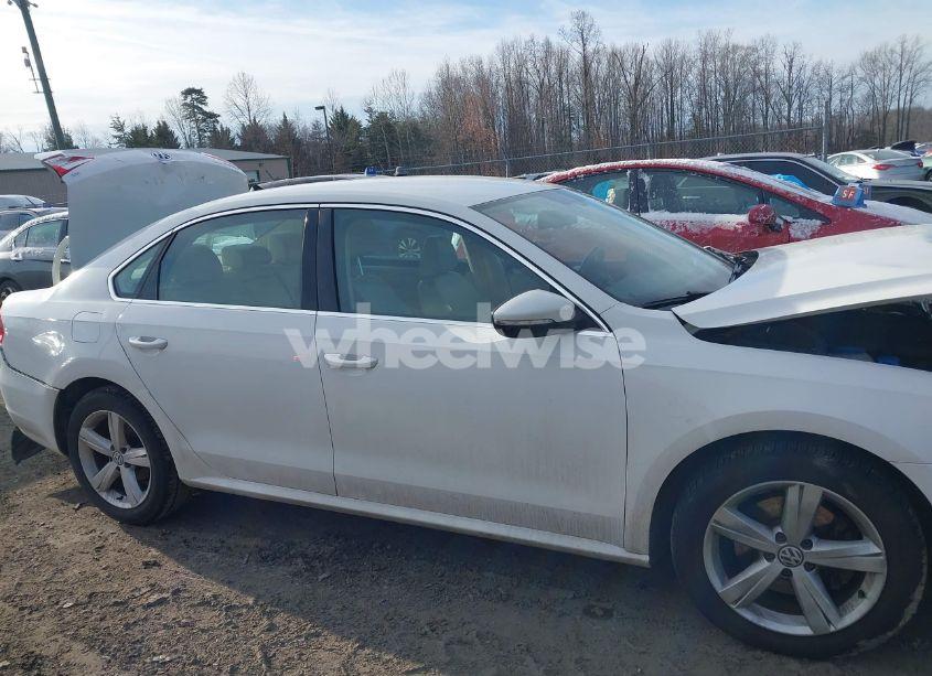 Photo 13 of 2012 Volkswagen Passat 2.5L SE (VIN 1VWBP7A37CC009431)