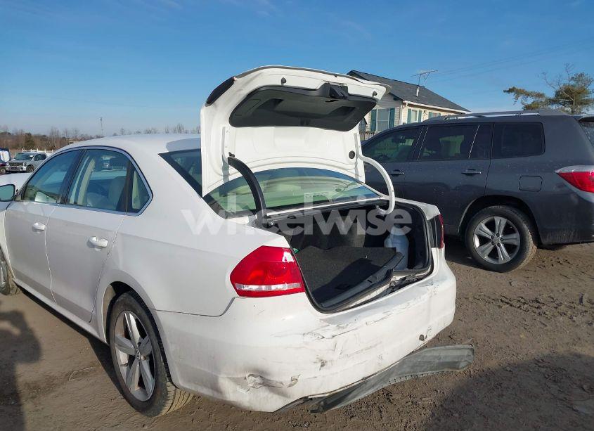 Photo 17 of 2012 Volkswagen Passat 2.5L SE (VIN 1VWBP7A37CC009431)