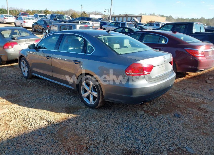 Photo 3 of 2012 Volkswagen Passat 2.5L SE (VIN 1VWBP7A37CC013754)
