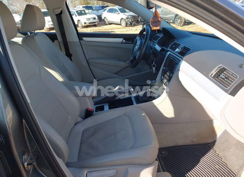 Photo 5 of 2012 Volkswagen Passat 2.5L SE (VIN 1VWBP7A37CC013754)