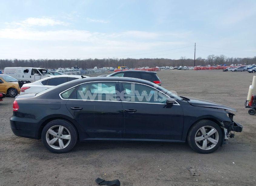 Photo 12 of 2012 Volkswagen Passat 2.5L SE (VIN 1VWBP7A37CC021336)