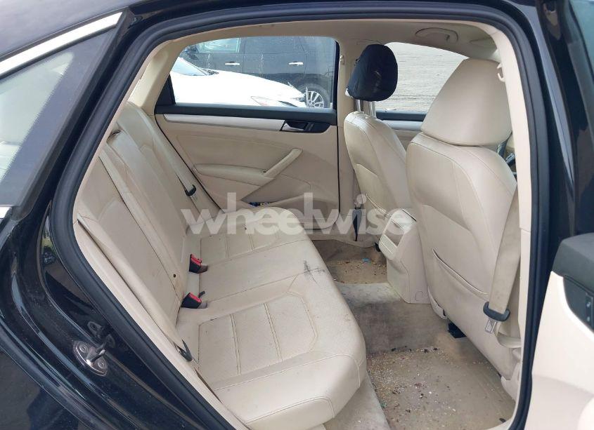 Photo 8 of 2012 Volkswagen Passat 2.5L SE (VIN 1VWBP7A37CC021336)