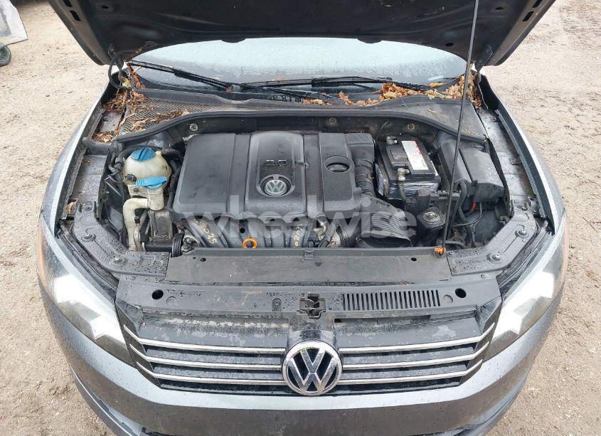 Photo 10 of 2012 Volkswagen Passat 2.5L SE (VIN 1VWBP7A37CC043580)