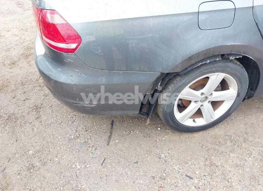 Photo 6 of 2012 Volkswagen Passat 2.5L SE (VIN 1VWBP7A37CC043580)