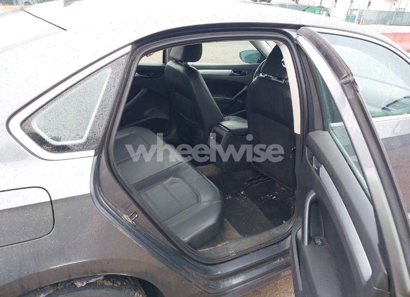 Photo 8 of 2012 Volkswagen Passat 2.5L SE (VIN 1VWBP7A37CC043580)