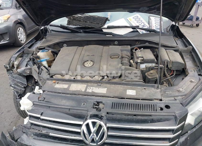 Photo 10 of 2012 Volkswagen Passat 2.5L SE (VIN 1VWBP7A37CC095307)