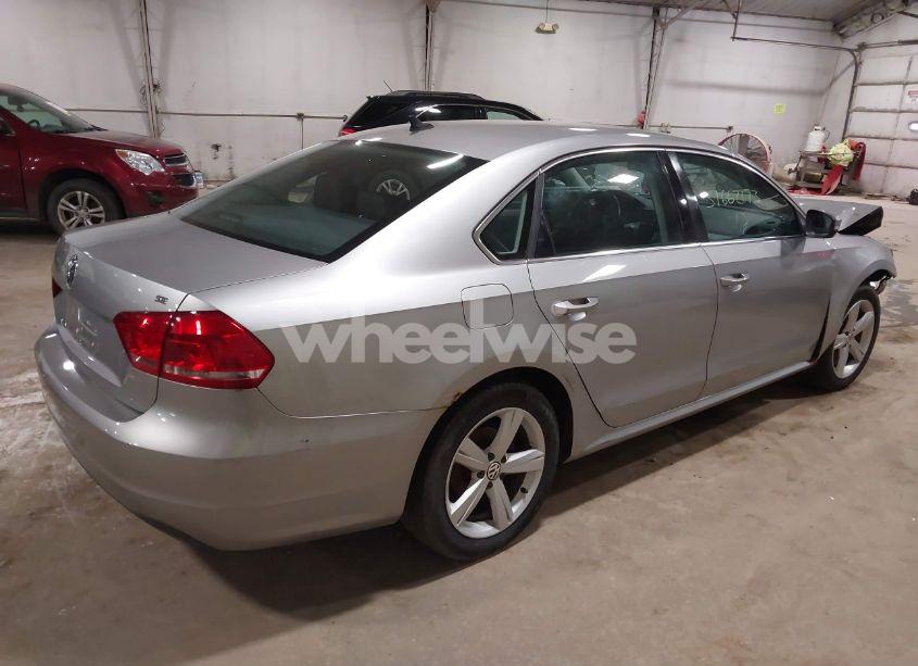Photo 4 of 2013 Volkswagen Passat 2.5L SE (VIN 1VWBP7A37DC058288)