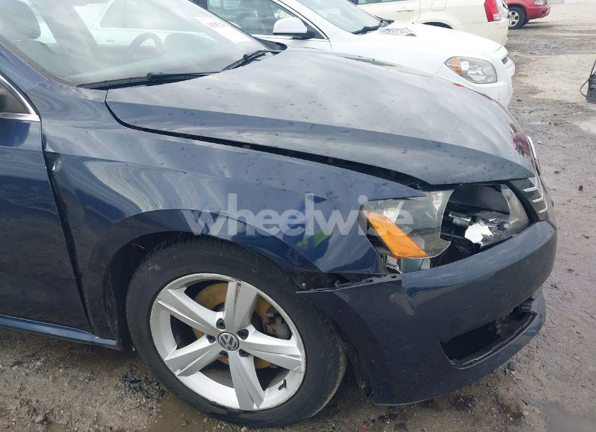 Photo 17 of 2013 Volkswagen Passat 2.5L SE (VIN 1VWBP7A37DC097561)