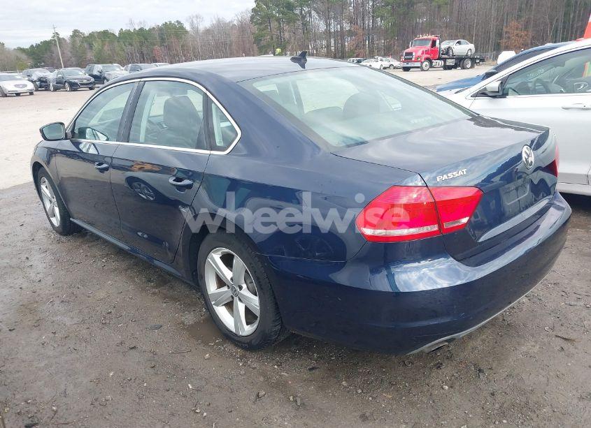 Photo 3 of 2013 Volkswagen Passat 2.5L SE (VIN 1VWBP7A37DC097561)