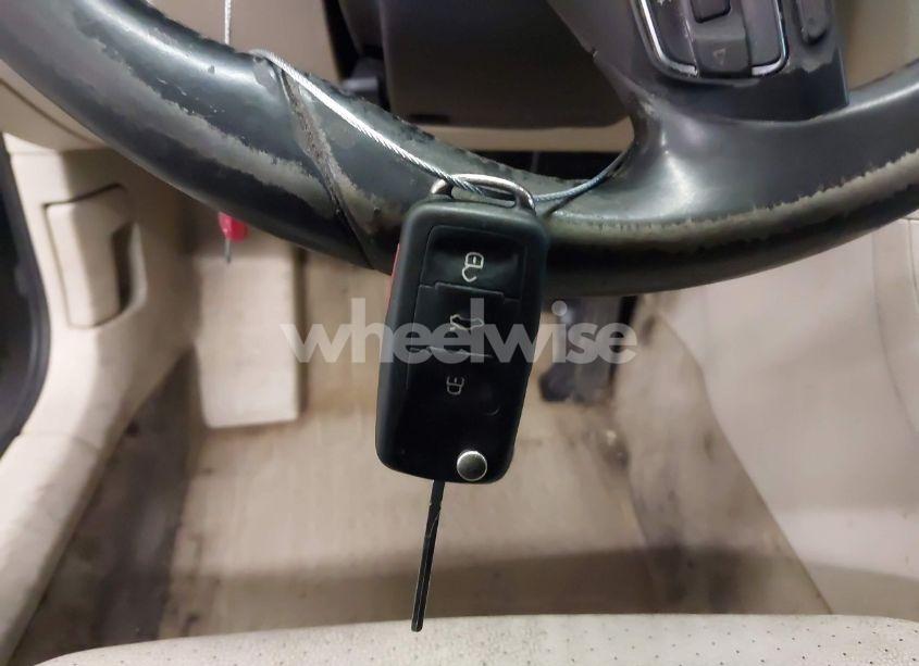 Photo 11 of 2013 Volkswagen Passat 2.5L SE (VIN 1VWBP7A37DC113595)