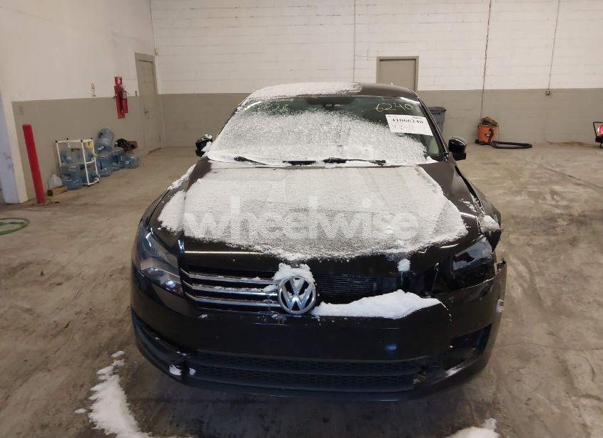 Photo 12 of 2013 Volkswagen Passat 2.5L SE (VIN 1VWBP7A37DC113595)