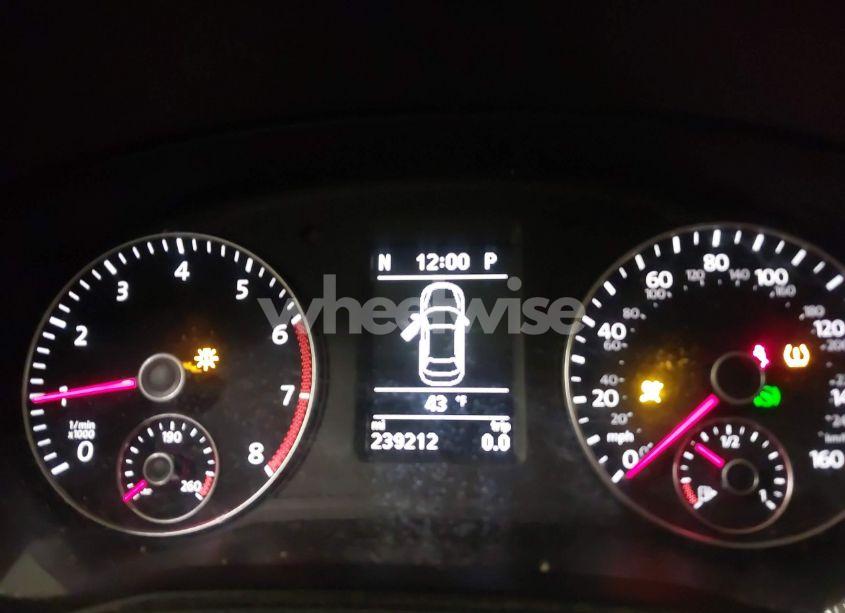 Photo 7 of 2013 Volkswagen Passat 2.5L SE (VIN 1VWBP7A37DC113595)