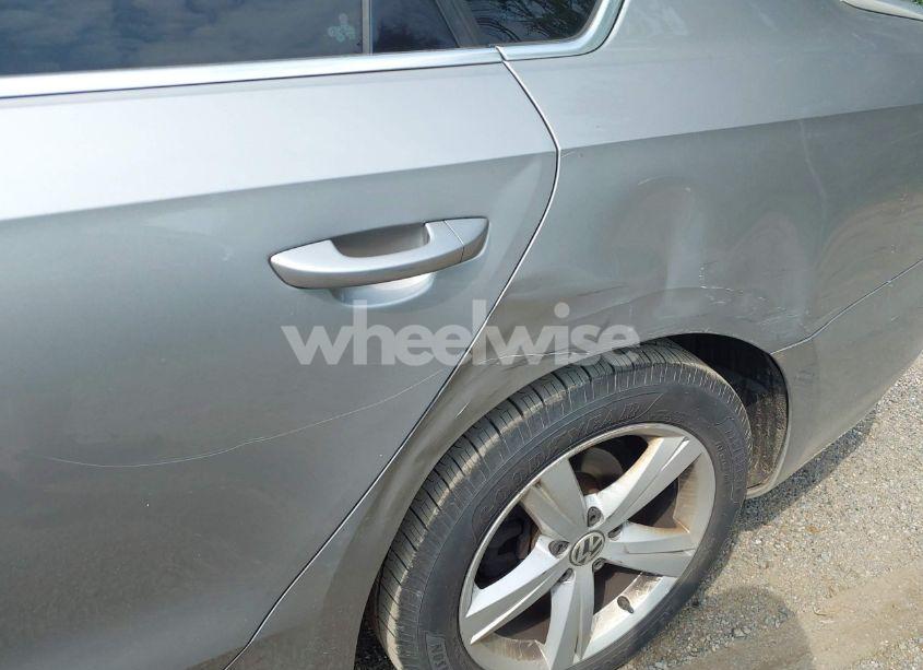 Photo 15 of 2013 Volkswagen Passat 2.5L SE (VIN 1VWBP7A37DC116416)