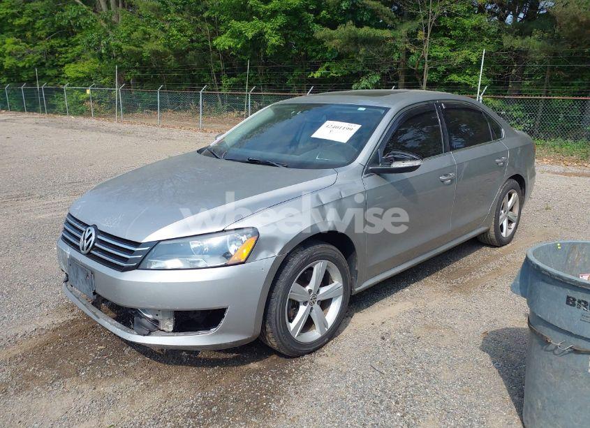 Photo 2 of 2013 Volkswagen Passat 2.5L SE (VIN 1VWBP7A37DC116416)