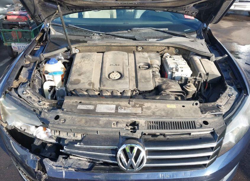 Photo 10 of 2013 Volkswagen Passat 2.5L SE (VIN 1VWBP7A37DC128436)