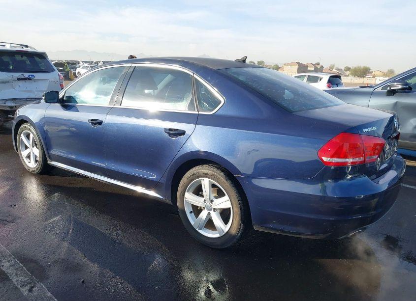Photo 3 of 2013 Volkswagen Passat 2.5L SE (VIN 1VWBP7A37DC128436)