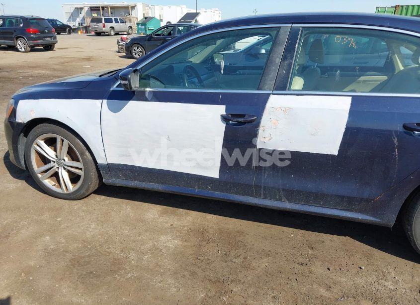 Photo 14 of 2014 Volkswagen Passat 2.5L SE (VIN 1VWBP7A37EC012980)