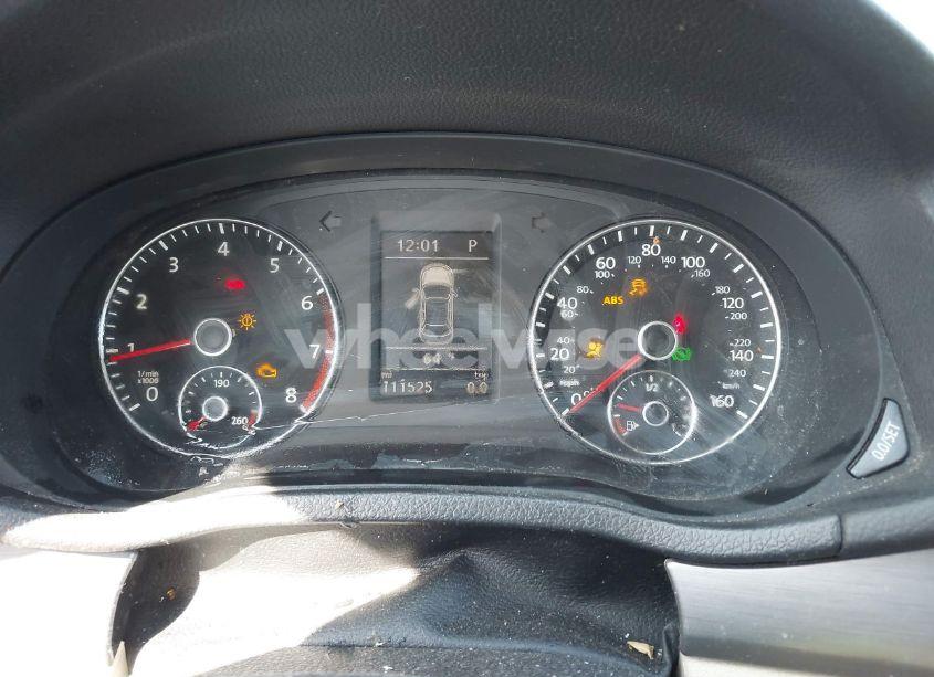 Photo 7 of 2014 Volkswagen Passat 2.5L SE (VIN 1VWBP7A37EC012980)